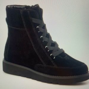 NWOT Corso Como black suede boots
